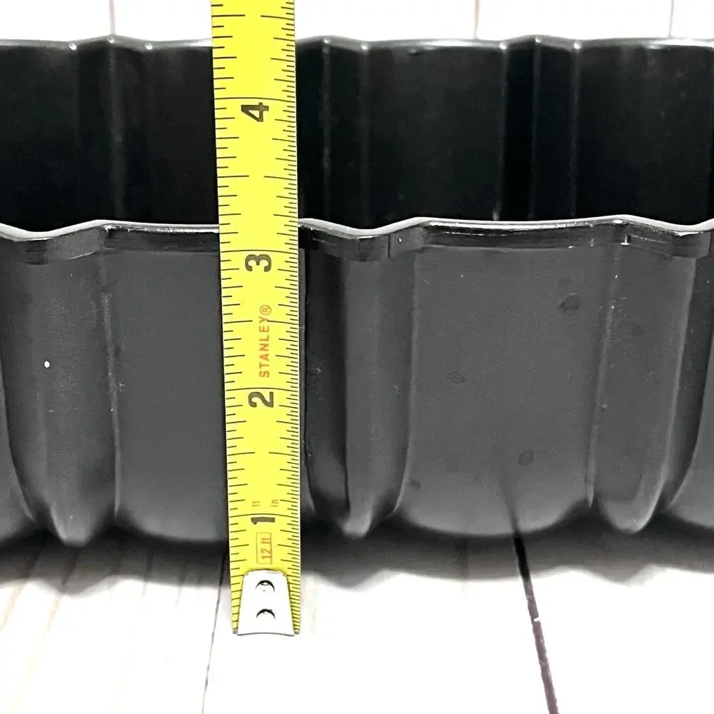 Nordic Ware Pro Black Cast Bundt Loaf Cake Pan Baking 9 cup Cast Aluminum